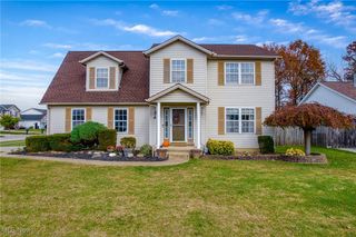 402 Song Bird Street, Elyria, OH 44035