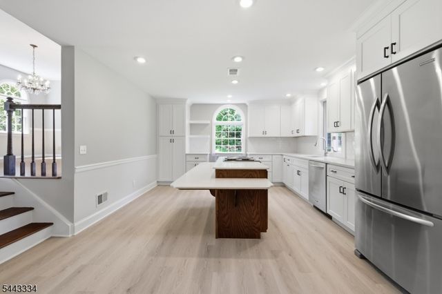 15 Deerhead Dr, Bridgewater Twp., NJ 08807