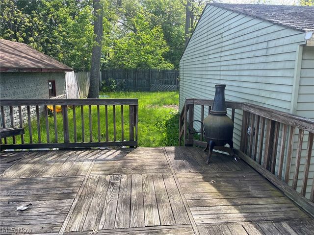 304 Lowell Avenue NE, Warren, OH 44483