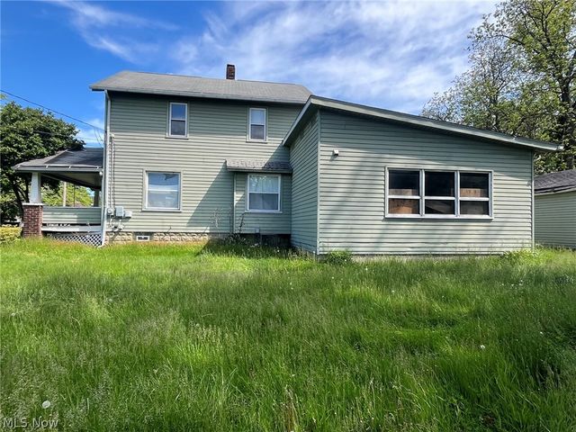 304 Lowell Avenue NE, Warren, OH 44483