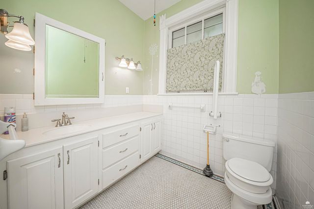 237 W 3rd Street, Junction City, KS 66441