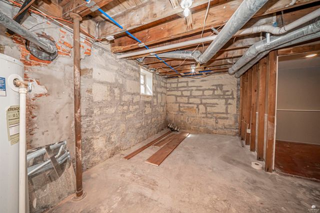 237 W 3rd Street, Junction City, KS 66441