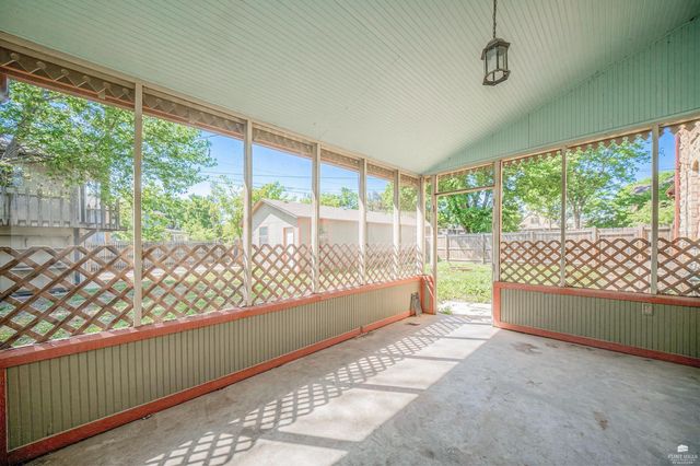 237 W 3rd Street, Junction City, KS 66441