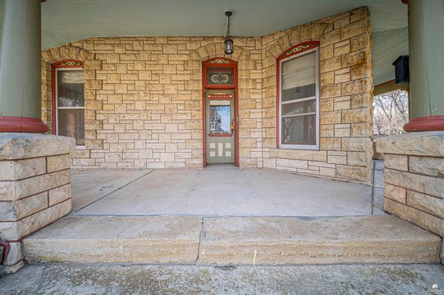 237 W 3rd Street, Junction City, KS 66441