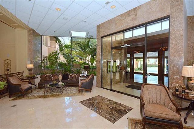 3525 Sage Road 706, Houston, TX 77056