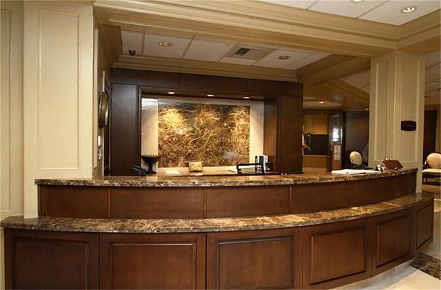 3525 Sage Road 706, Houston, TX 77056