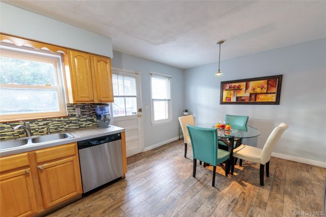 678 Front Street E, Hempstead, NY 11550