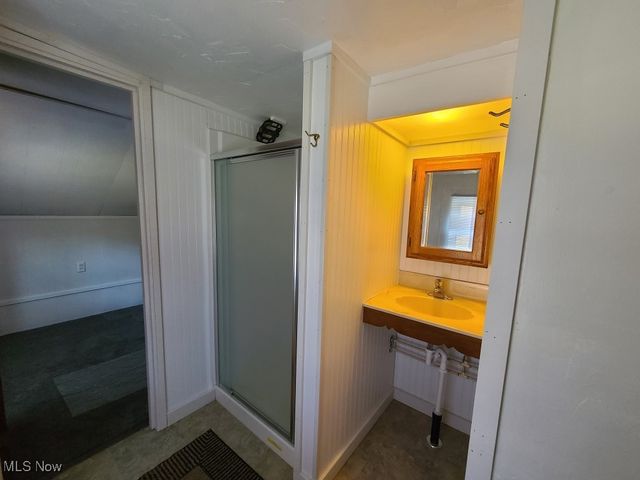 3929 Robertsville Avenue SE, Minerva, OH 44657