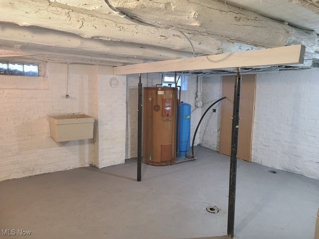 3929 Robertsville Avenue SE, Minerva, OH 44657