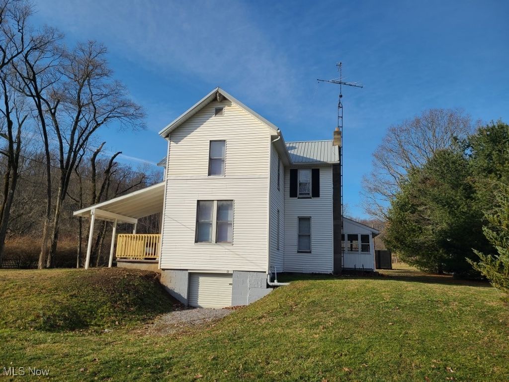 3929 Robertsville Avenue SE, Minerva, OH 44657