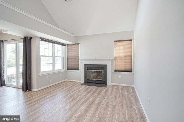 82 WOODLAKE DR, Marlton, NJ 08053