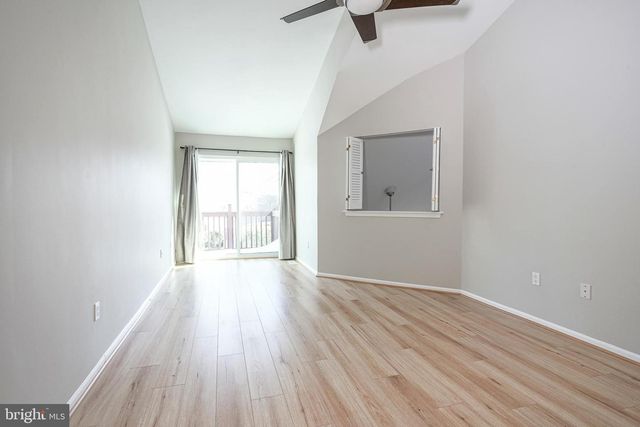 82 WOODLAKE DR, Marlton, NJ 08053