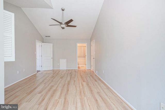 82 WOODLAKE DR, Marlton, NJ 08053