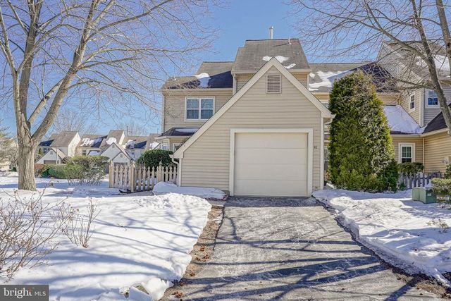 82 WOODLAKE DR, Marlton, NJ 08053