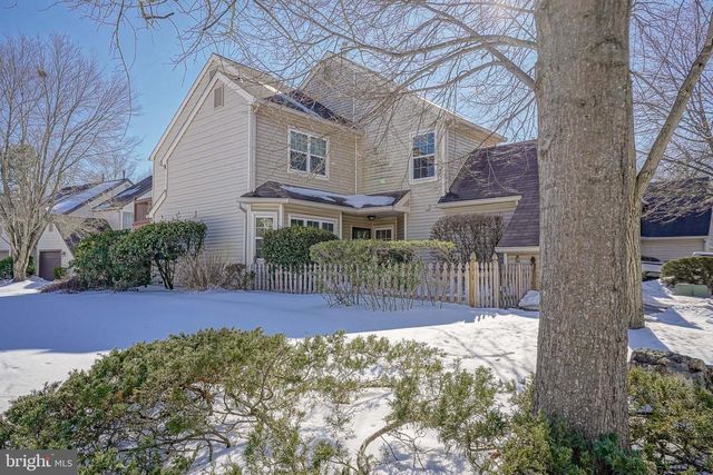 82 WOODLAKE DR, Marlton, NJ 08053