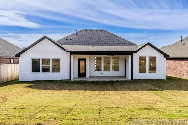 27909 E 107th Street S, Coweta, OK 74429
