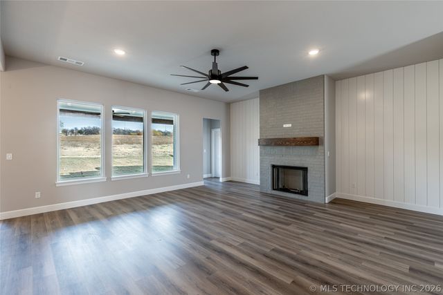 27909 E 107th Street S, Coweta, OK 74429