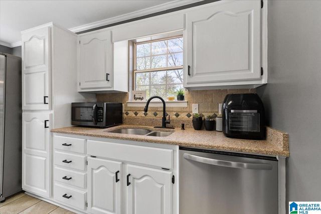 8821 CLUBHOUSE CIRCLE, Pinson, AL 35126