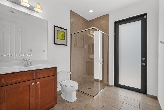 8910 NW 98th Court, Doral, FL 33178