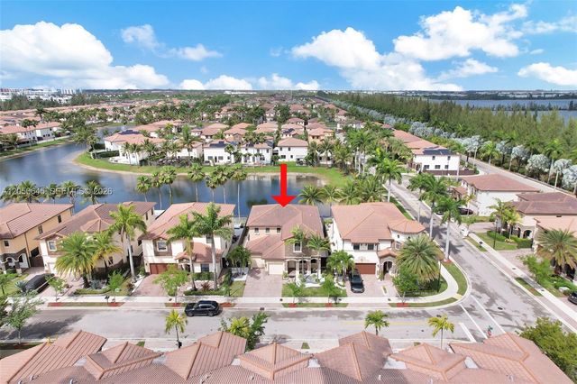 8910 NW 98th Court, Doral, FL 33178