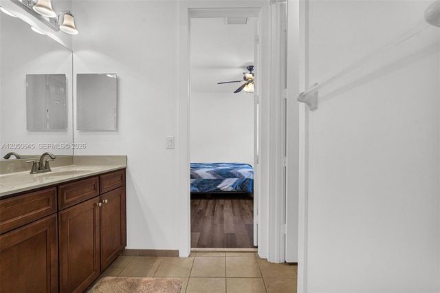 8910 NW 98th Court, Doral, FL 33178