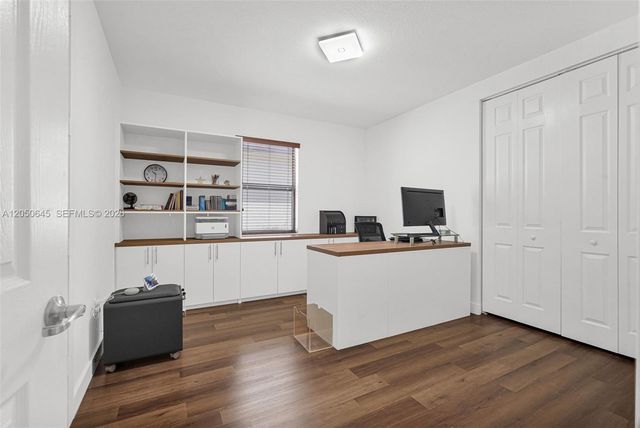 8910 NW 98th Court, Doral, FL 33178