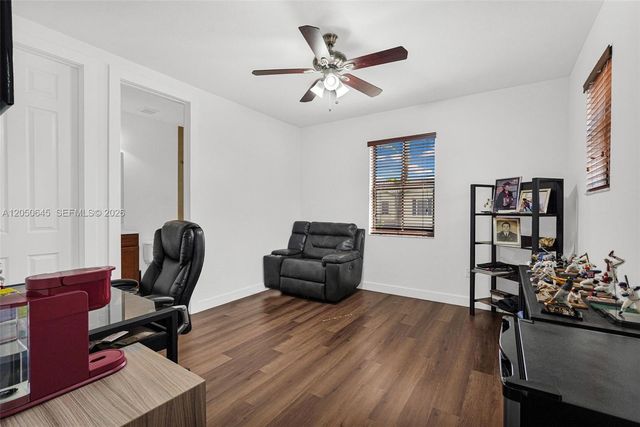 8910 NW 98th Court, Doral, FL 33178