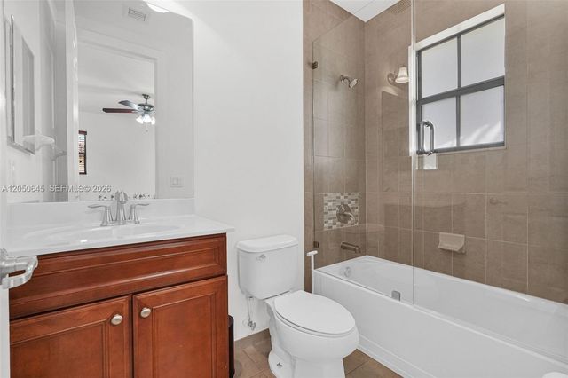 8910 NW 98th Court, Doral, FL 33178