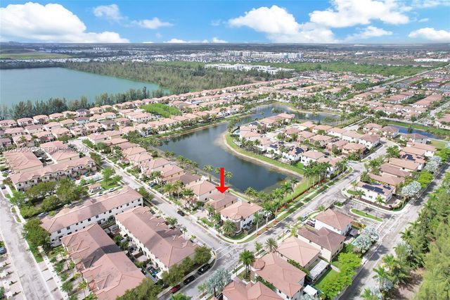 8910 NW 98th Court, Doral, FL 33178