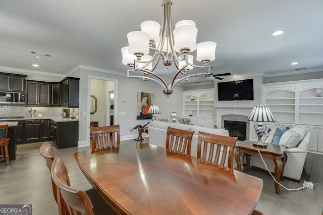 112 Heron Crossing, Woodstock, GA 30188