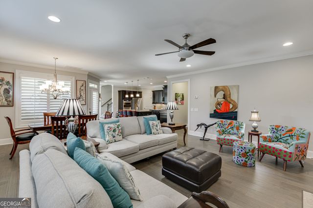 112 Heron Crossing, Woodstock, GA 30188