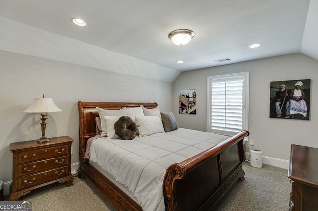 112 Heron Crossing, Woodstock, GA 30188