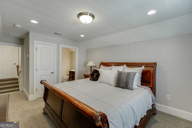 112 Heron Crossing, Woodstock, GA 30188