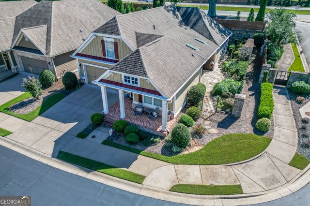 112 Heron Crossing, Woodstock, GA 30188