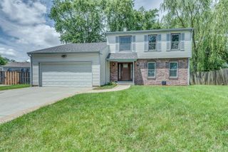 912 BEDFORD Court, Buffalo Grove, IL 60089