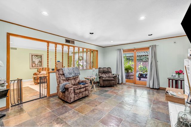 5136 N Sherman Avenue N, Fresno, CA 93710