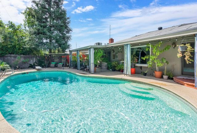 5136 N Sherman Avenue N, Fresno, CA 93710