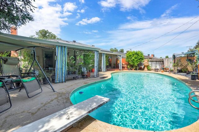 5136 N Sherman Avenue N, Fresno, CA 93710