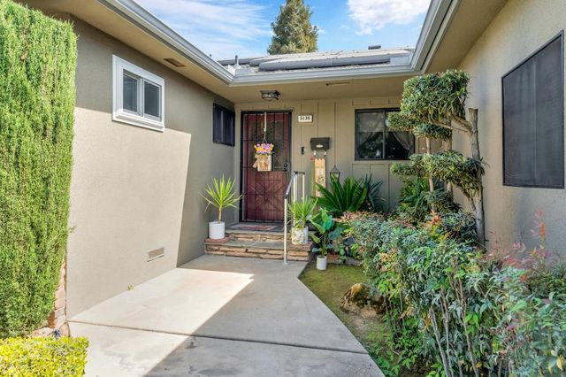 5136 N Sherman Avenue N, Fresno, CA 93710