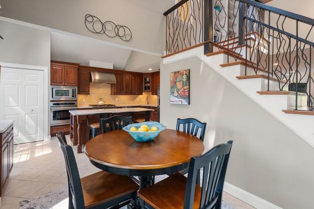 80 Gold Leaf Ln 80, Mashpee, MA 02649