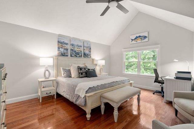 80 Gold Leaf Ln 80, Mashpee, MA 02649