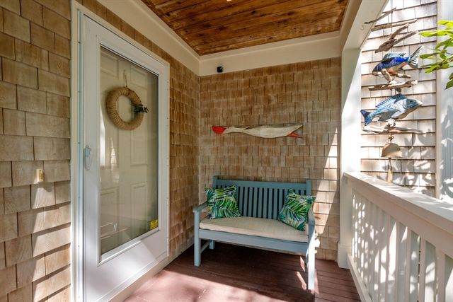80 Gold Leaf Ln 80, Mashpee, MA 02649