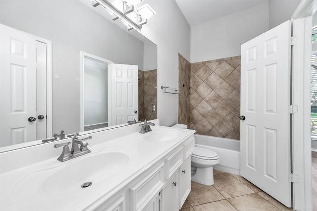 13616 Orchard Wind Lane, Pearland, TX 77584