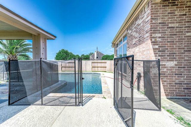13616 Orchard Wind Lane, Pearland, TX 77584