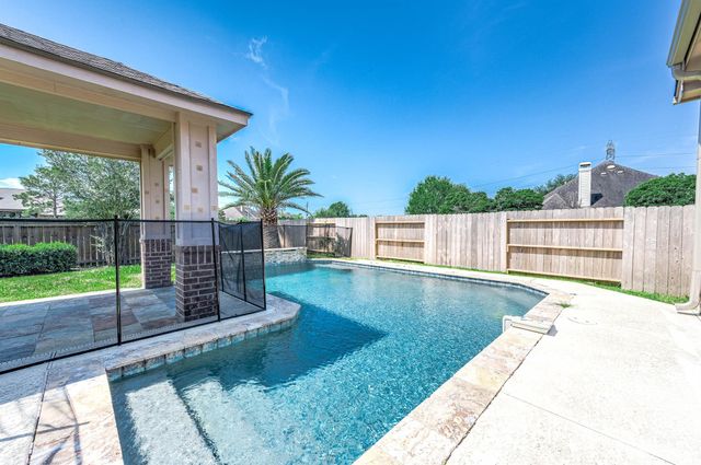 13616 Orchard Wind Lane, Pearland, TX 77584