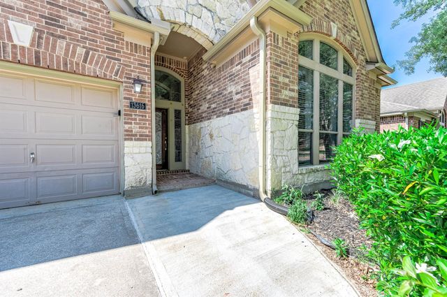 13616 Orchard Wind Lane, Pearland, TX 77584