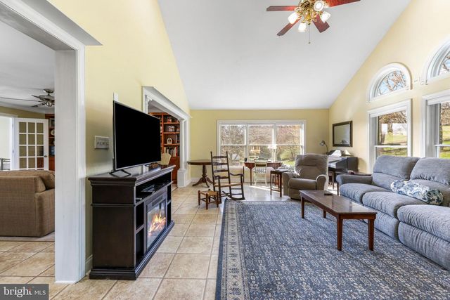 21310 W LIBERTY RD, Parkton, MD 21120