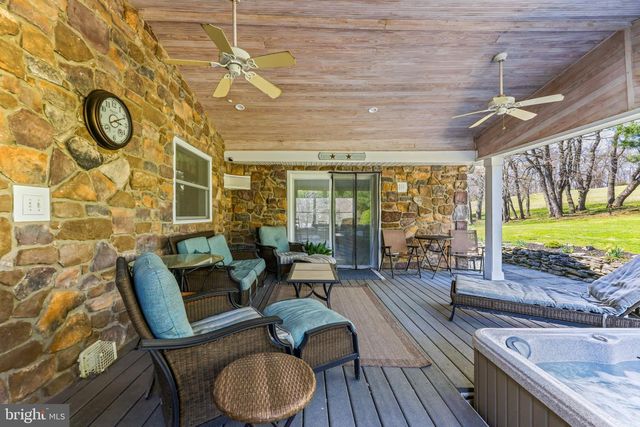 21310 W LIBERTY RD, Parkton, MD 21120
