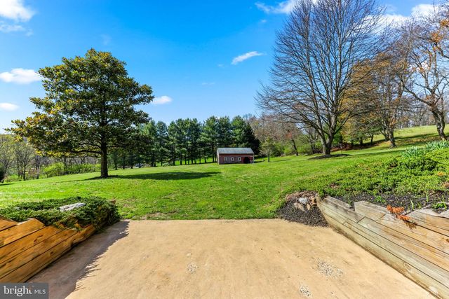 21310 W LIBERTY RD, Parkton, MD 21120