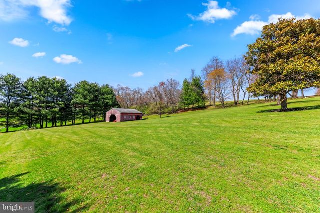 21310 W LIBERTY RD, Parkton, MD 21120